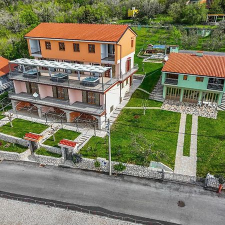 קריקווניצה Apartments Francoise מראה חיצוני תמונה