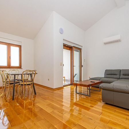 קריקווניצה Apartments Francoise מראה חיצוני תמונה