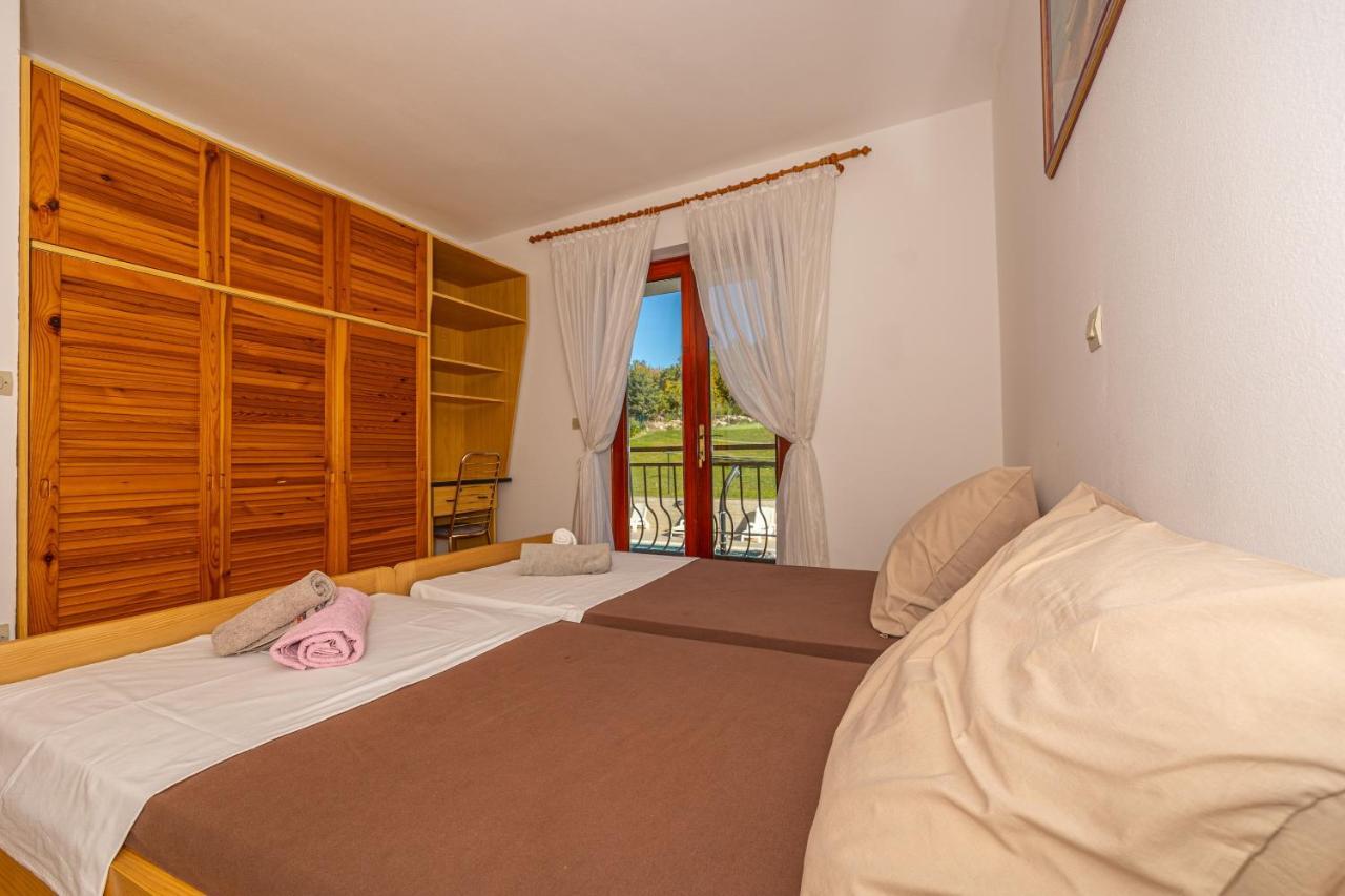 קריקווניצה Apartments Francoise מראה חיצוני תמונה