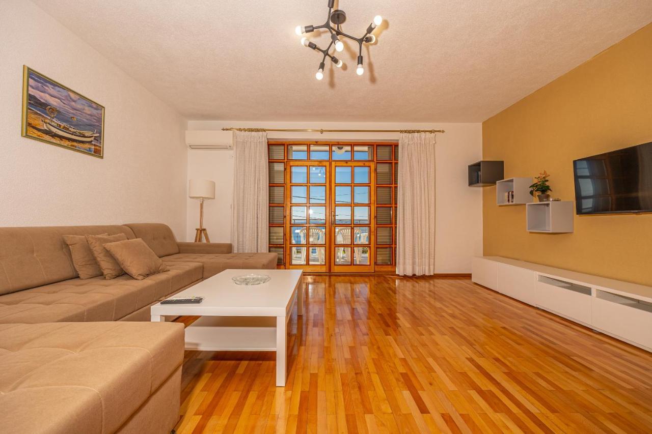 קריקווניצה Apartments Francoise מראה חיצוני תמונה