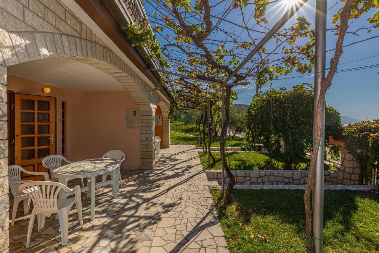 קריקווניצה Apartments Francoise מראה חיצוני תמונה