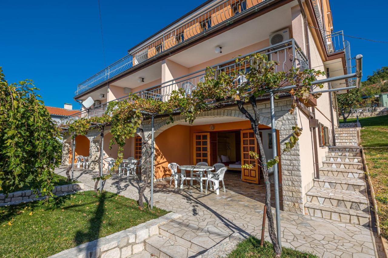 קריקווניצה Apartments Francoise מראה חיצוני תמונה
