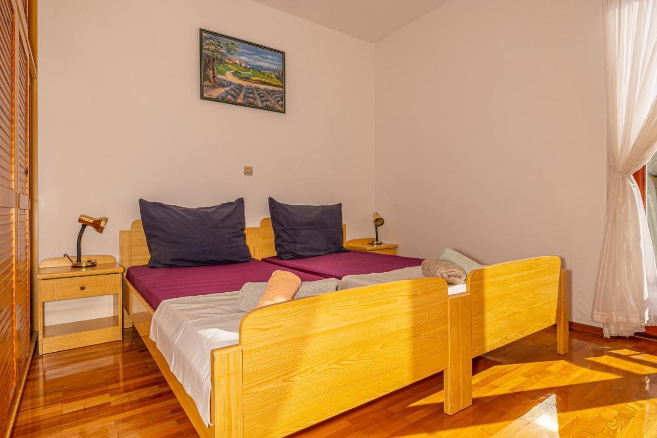 קריקווניצה Apartments Francoise מראה חיצוני תמונה