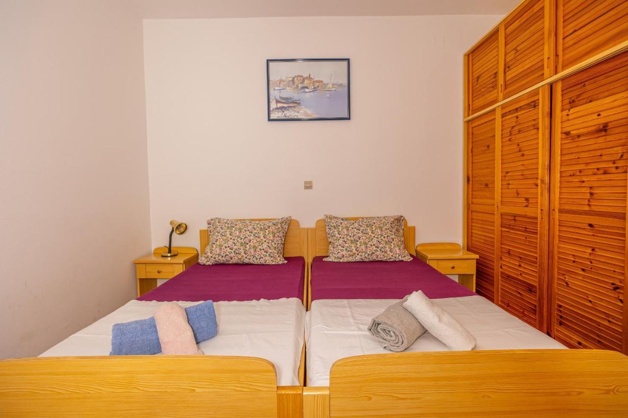 קריקווניצה Apartments Francoise מראה חיצוני תמונה